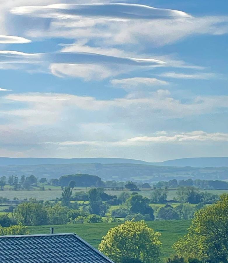 Ribble Valley Lodge Retreat جيسبورن المظهر الخارجي الصورة